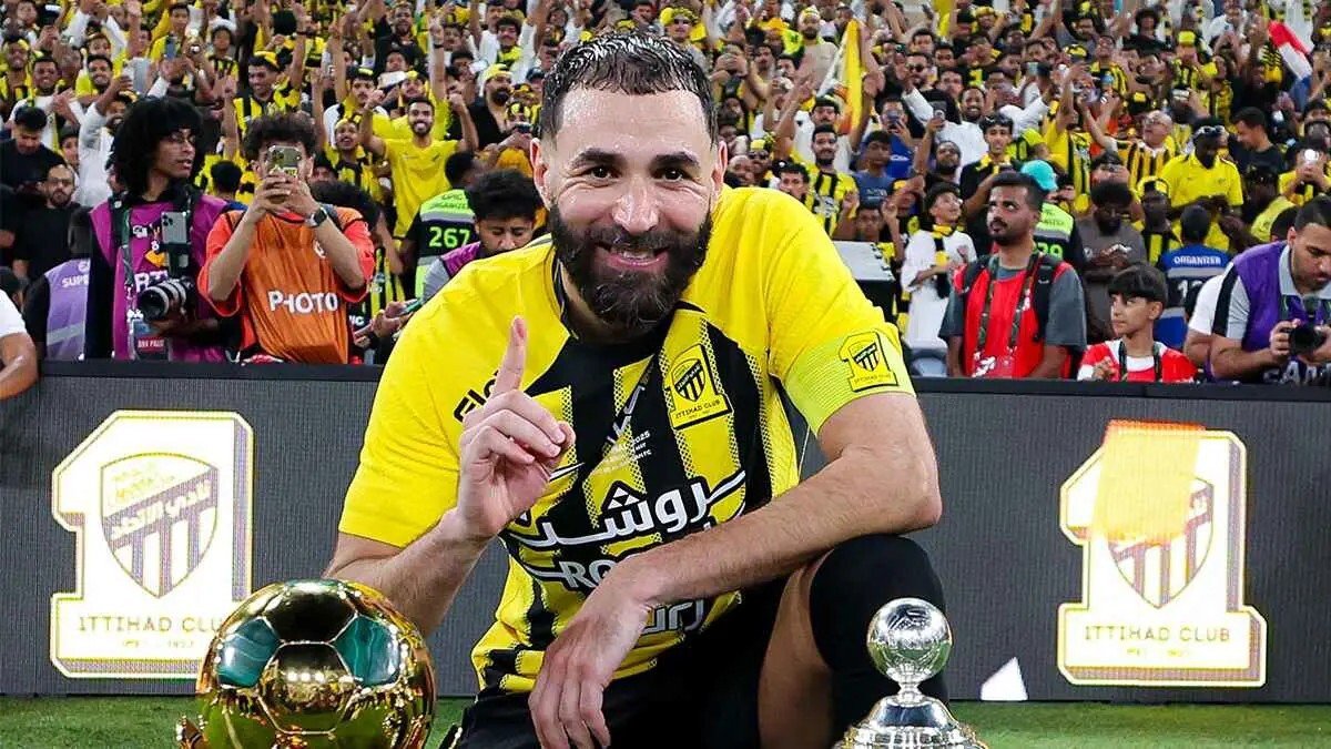 بنزيما مستمر مع “النمور” وعقد جديد في الطريق