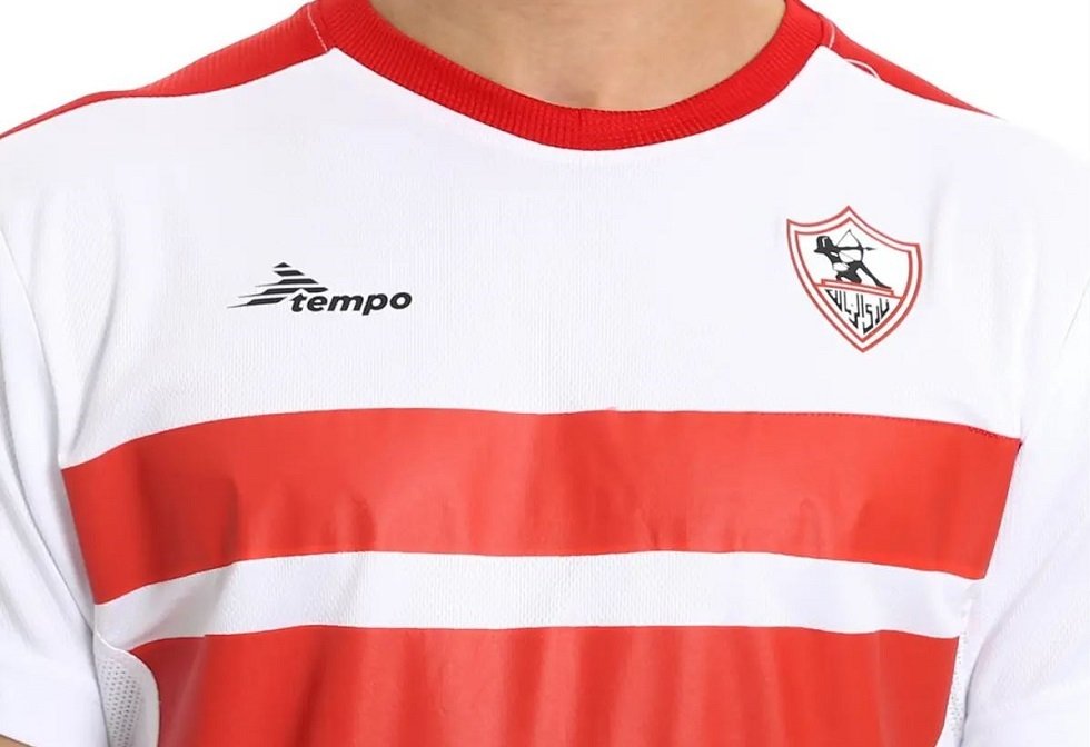 مدافع فريق “زد” يرتدي قميص الزمالك