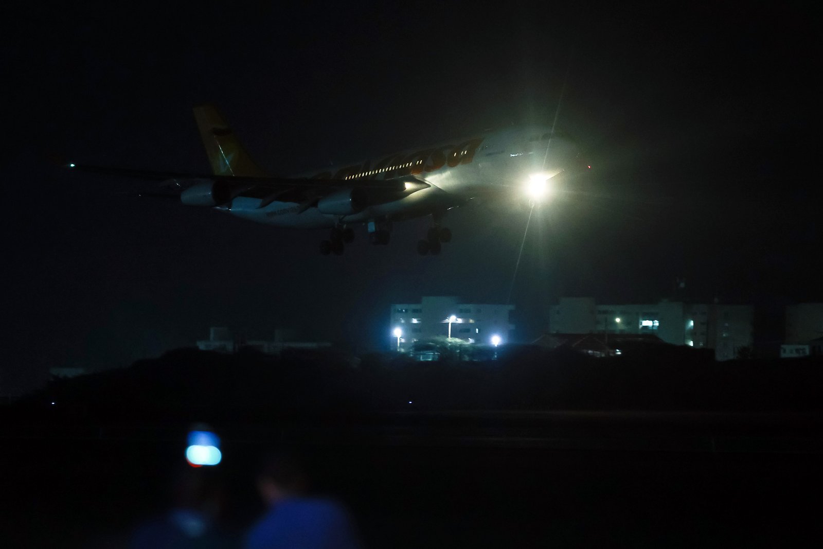 6 شركات طيران تلغي رحلاتها إلى فنزويلا بعد تحذير أمريكي