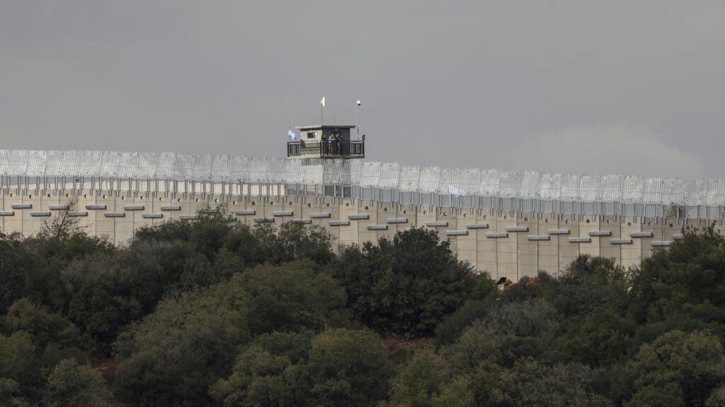 لأول مرة منذ عقود… اجتماع مباشر بين مسؤولين إسرائيليين ولبنانيين مدنيين لبحث سبل خفض التوتر