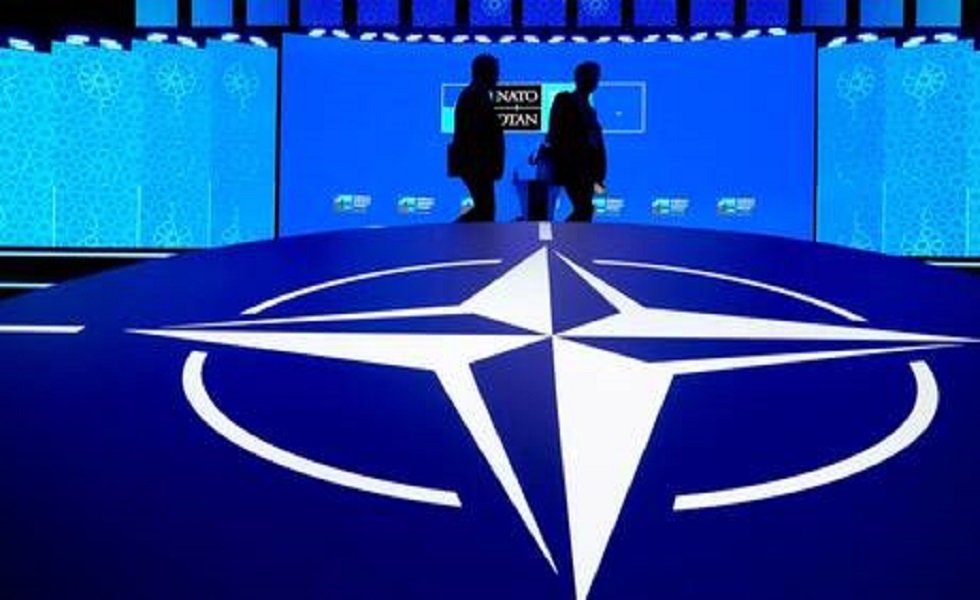 “الغارديان”: “الناتو” فشل في دعم أوكرانيا